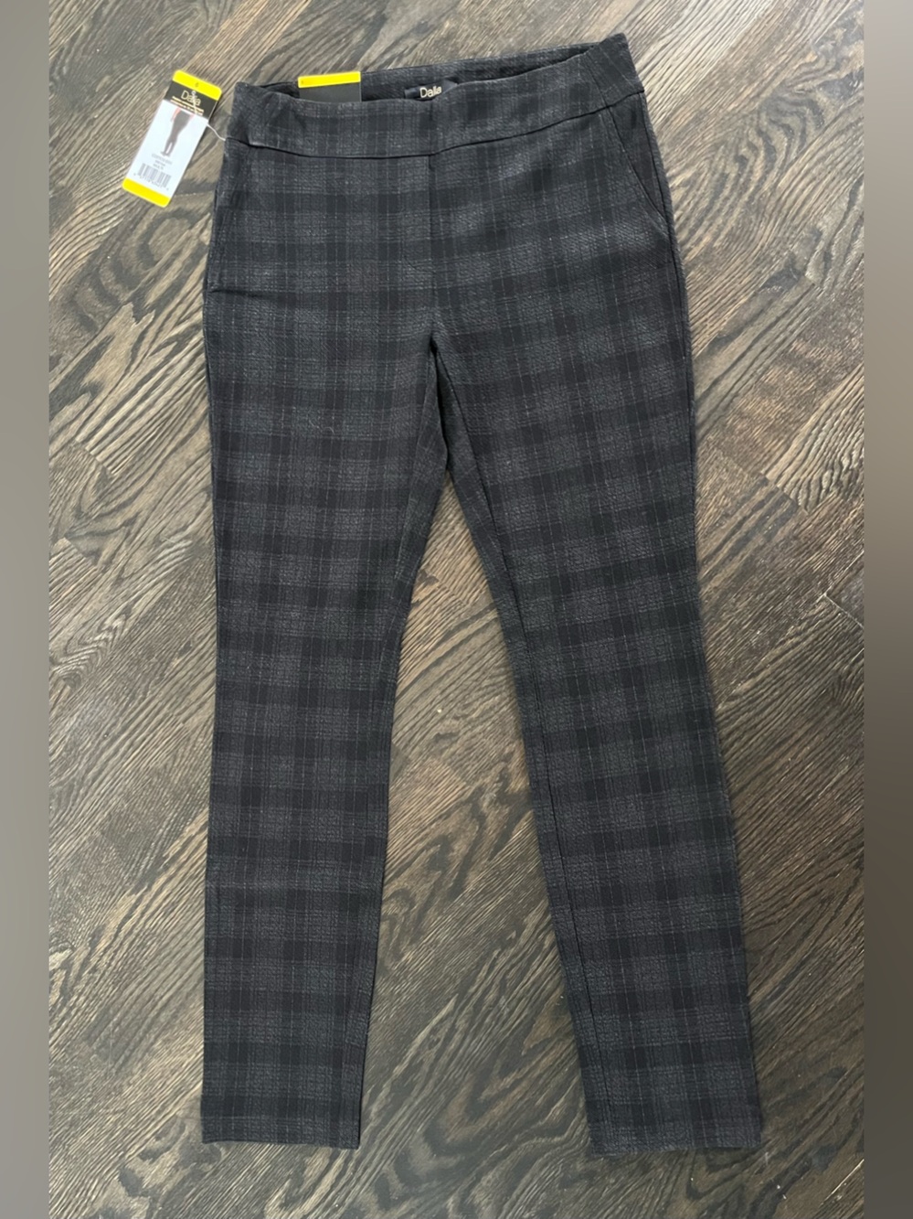 NWT Dalia Charcoal Gray Plaid Control Top Stretch Pull-On Pants Pockets Size 6